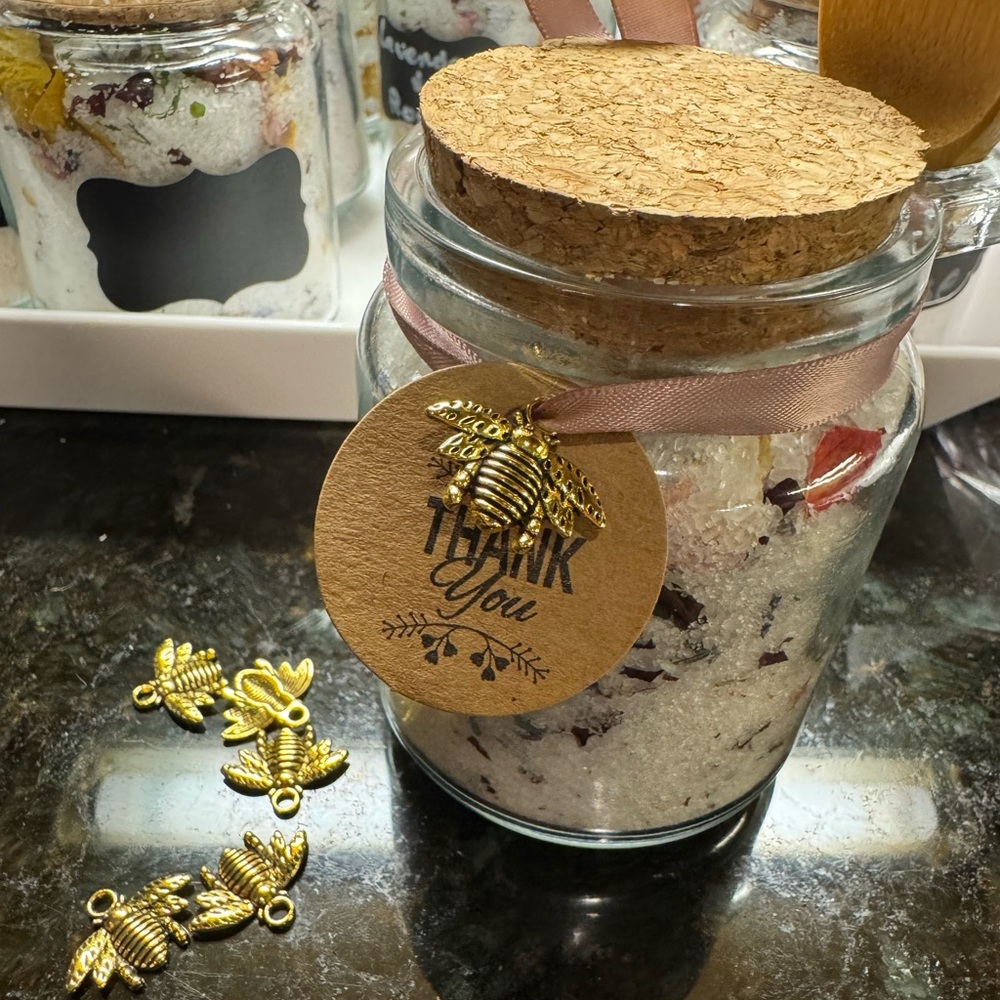 Lavender & chamomile sleep soak with melatonin Essential Oil Bath and Foot Soak